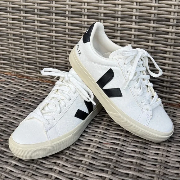 NEW Veja Chrome Free Leather Campo Sneakers-Sz 38/7-Extra White-Black Logo- - Picture 3 of 16